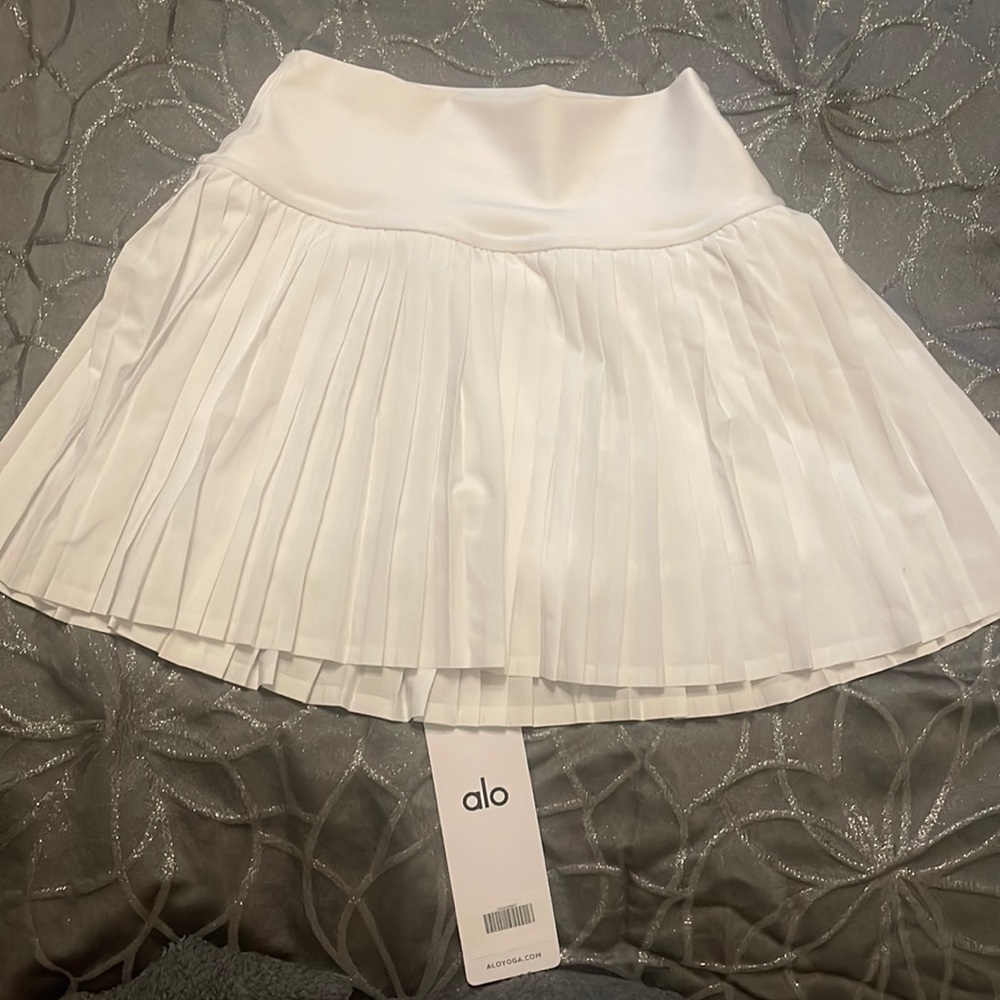 Alo Skirt 100% authentic